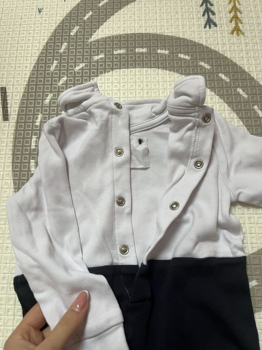 Бебешки гащеризон Guess