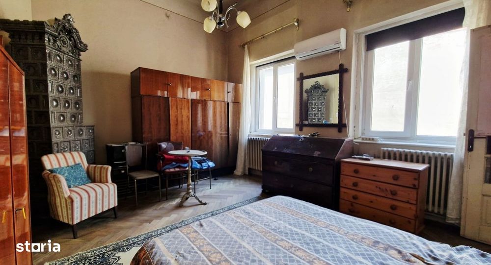 Eleganta interbelica pe Strada Mircea Vulcanescu – 5 camere in vila+