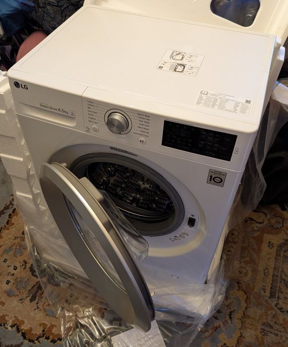 Masina de spalat rufe Slim LG F2J5WN4W