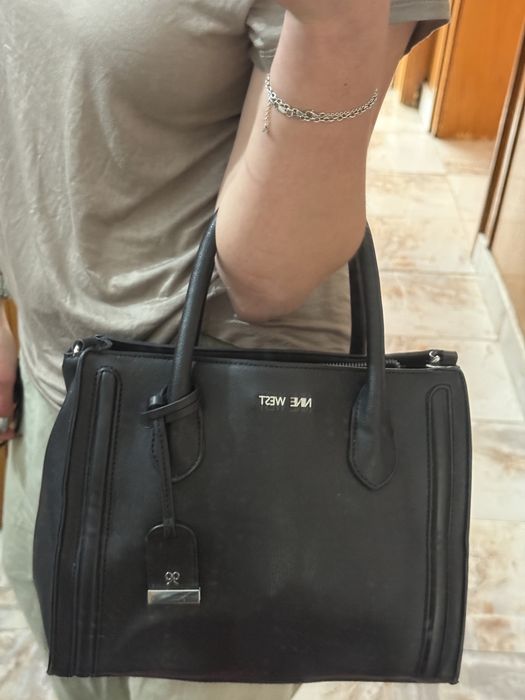 Дамски чанти бяла черна Guess Marc Jacobs Nine West