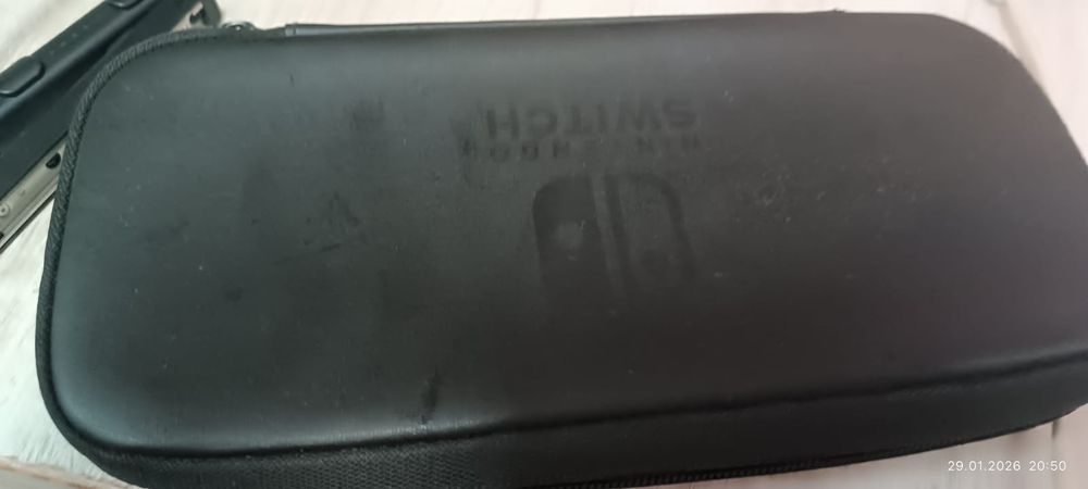 Продам прошытую nintendo switch v1