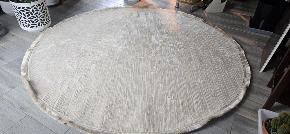 Продам   палас .