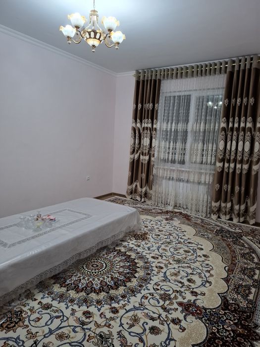 Qorasuv 1 da, 3 xonali kvartira ijaraga beriladi