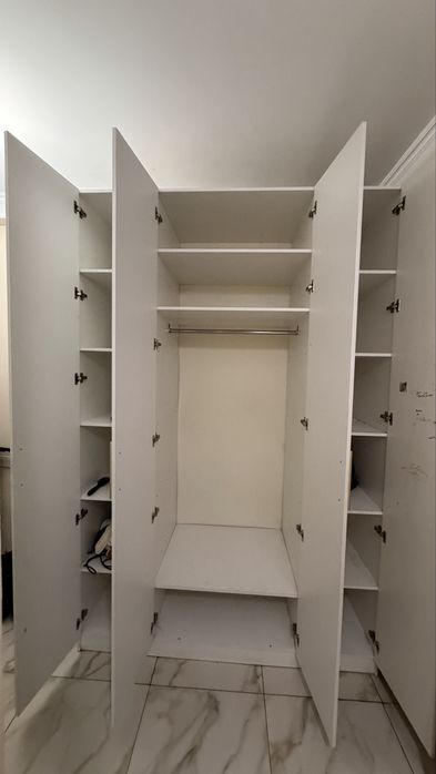 Шкаф б/у 260/170см