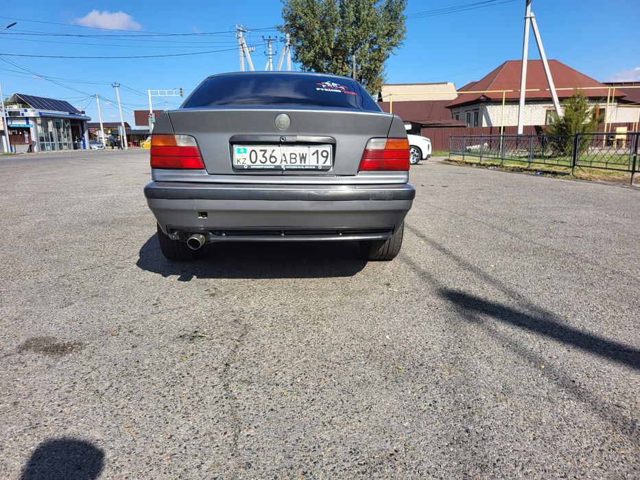 Продам bmw e36 в хорошем состояний