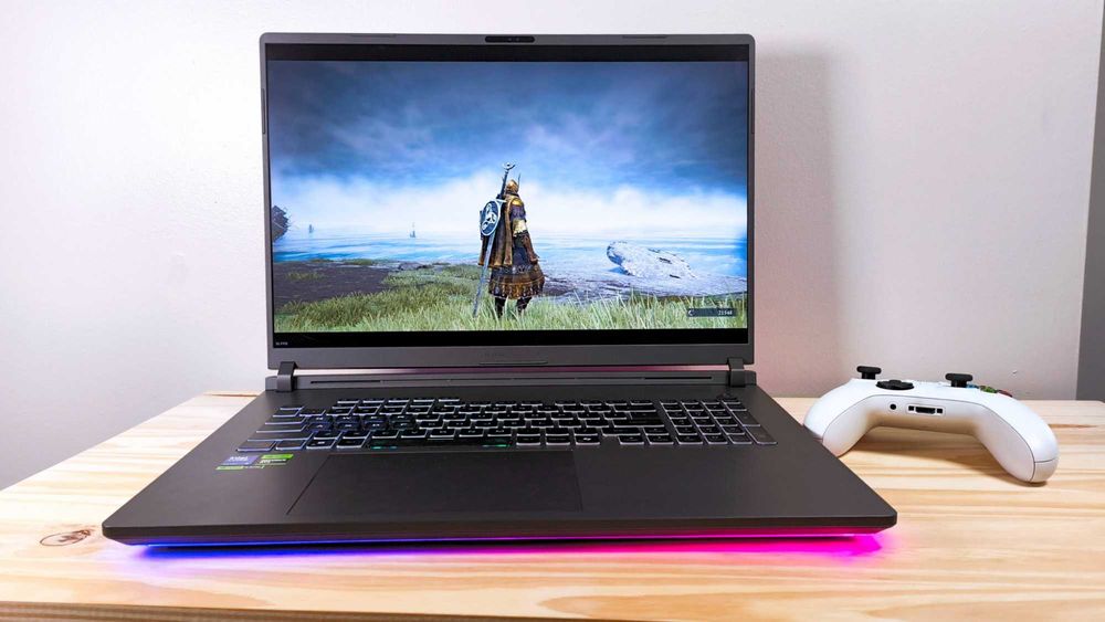 Ултра екстремен геймърски лаптоп asus rog strix g18