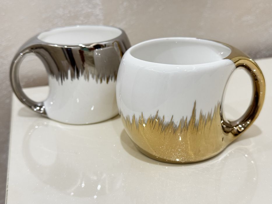 Комплект от 2 броя чаши - златна и сребърна