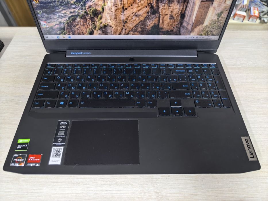 Продам игровой ноутбук Lenovo