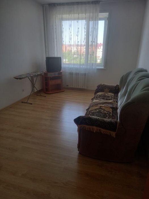 Сдам 2 комн. район Бензострой, мебель, маш. автомат