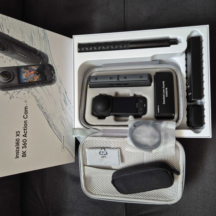 Insta360 x5 Essential bundle