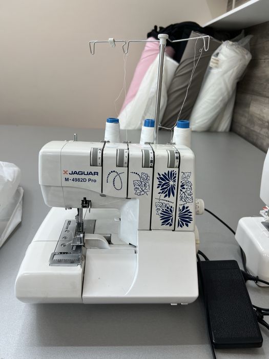 Продам оверлог Jaguar M-4982D Pro