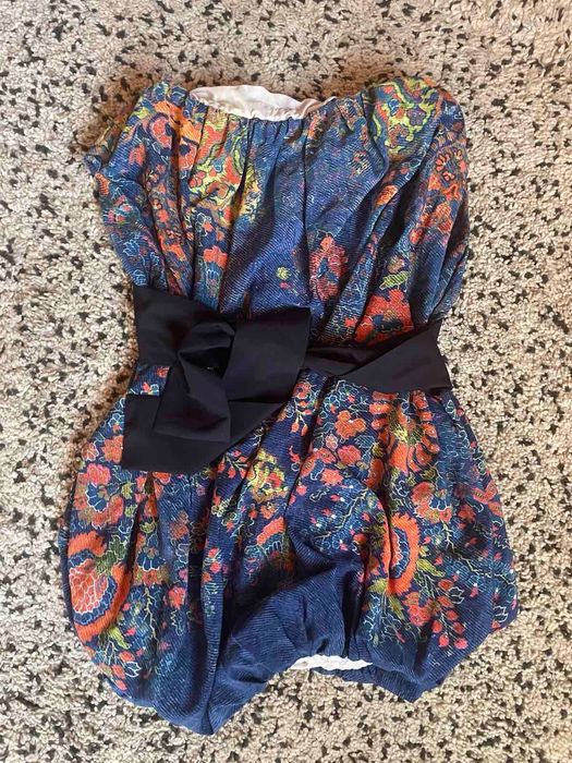 Няколко бутикови рокли м размер