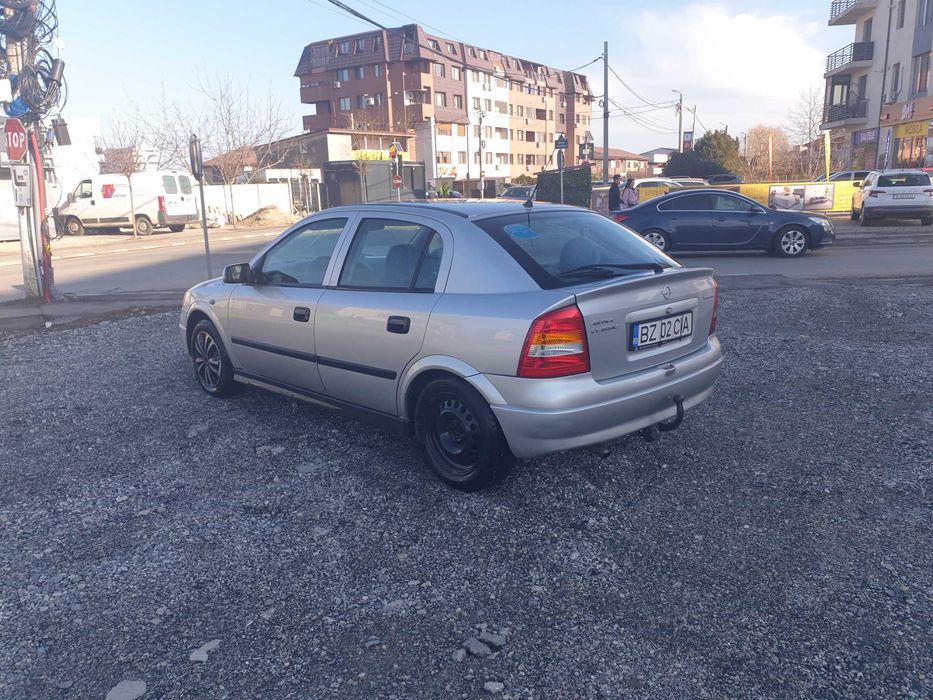 Vând Opel Astra G