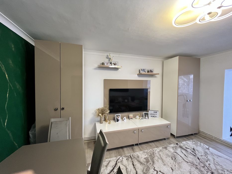 Apartament 3 camere micro 16