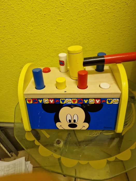 Joc de ciocan figurine .