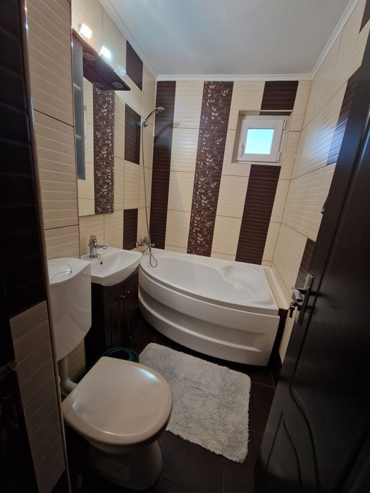 Închiriez apartament 2 camere Favorit Drumul Taberei