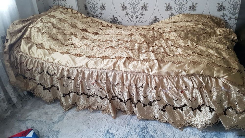 Выщывкали  покрывал сотамиз