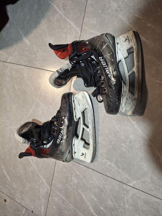 Коньки Bauer размер 34