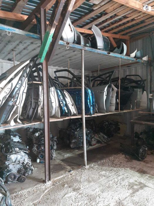 Контрактные двери для японских автомобилей