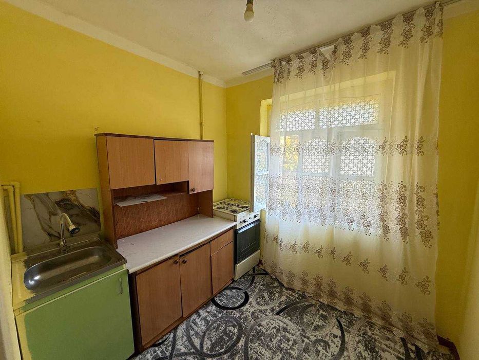 Продаётся 1х комн квартира на 2 этаже Ор-р Нихол Кольцо
