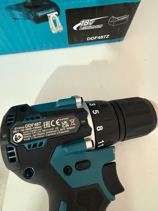 Makita DDF487Z - Masina de gaurit si insurubat 18V
