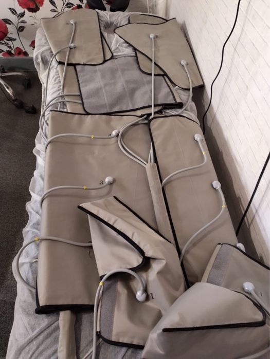 Уред за пресотерапия и лимфен дренаж