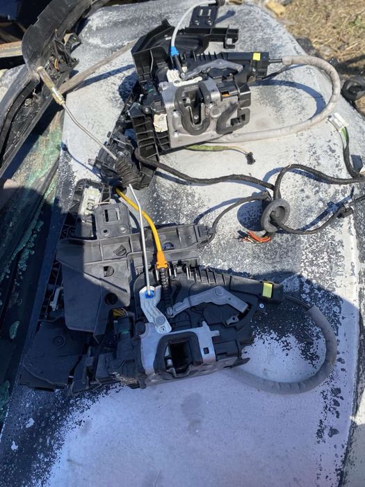 Предна лява брава Мерцедес CLS/GLE/E coupe