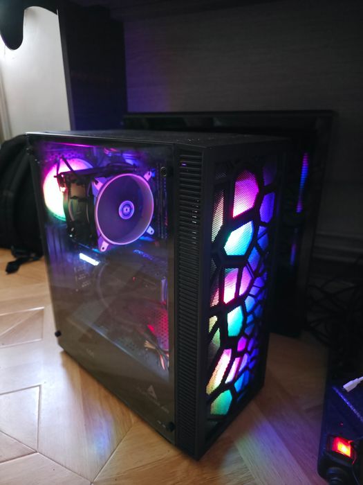 PC Gaming RTX 3070 8GB | i7-8700K | 32GB RAM | SSD 500GB | Gata de joc