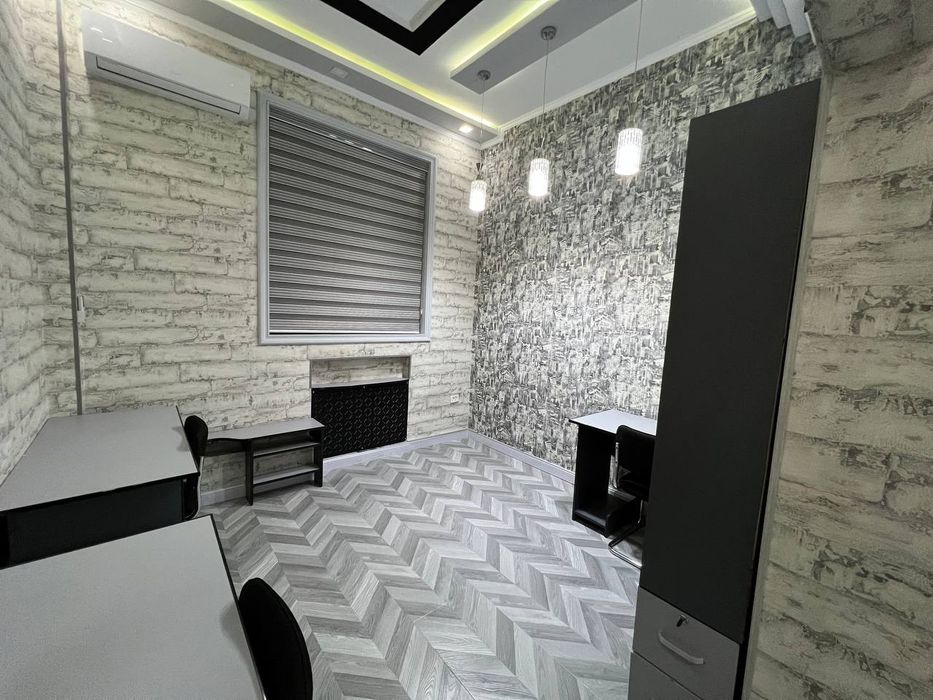 Сдается офисное помещение 204 кв,  в Яккасарайском районе