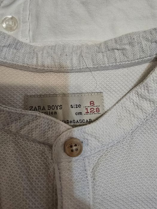 Camasi copii, marime 7-8 ani, respectiv 128 cm, pret 15 lei camasa.