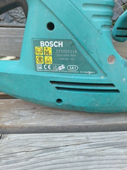 Foarfeca gard viu.BOSCH, model AHS 4-16 (cod model 3 600 H47 003