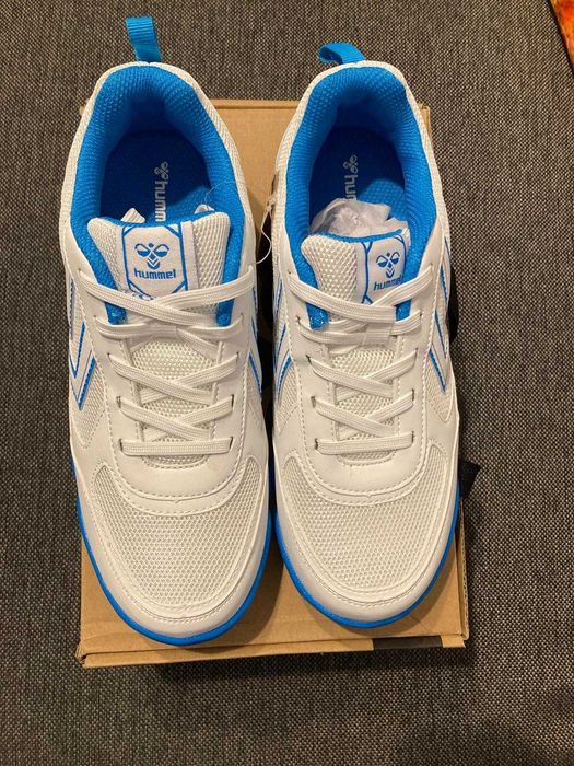 Pantofi copii de la Hummel, model AERO TEAM 2.0 JR LC, culoare alba, marime 36 (EU) - 140 lei