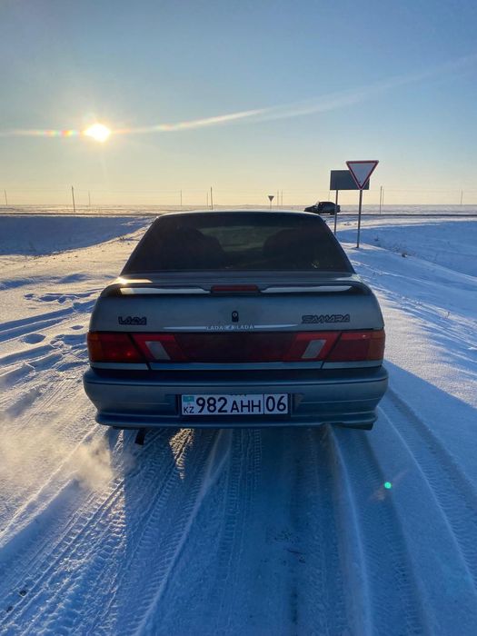 Продам автомобиль ваз лада 2115.