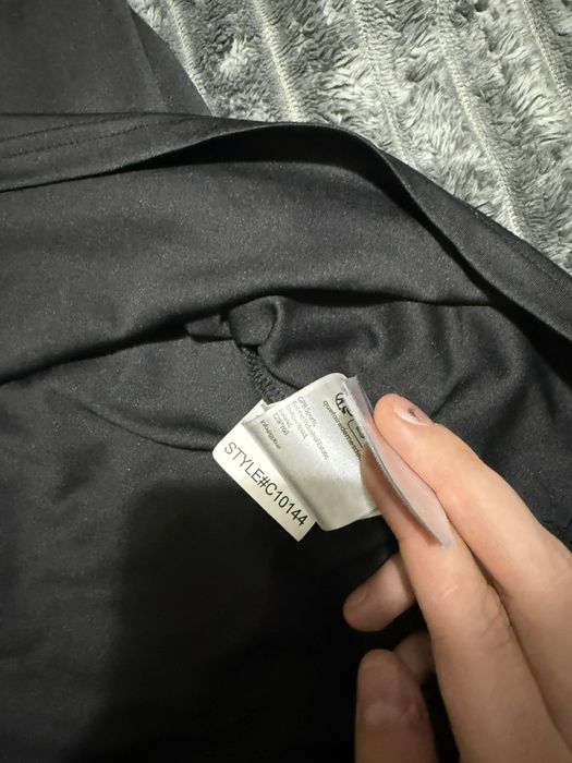 Тениски на Calvin Klein