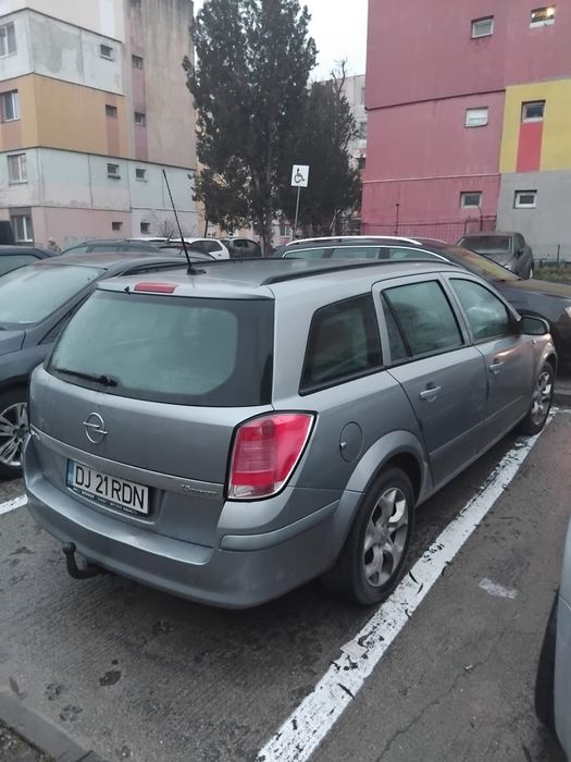 Vand opel  astra H 1.6 benzina