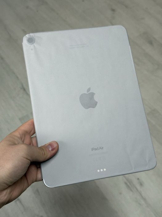 iPad Air 11” / M2 / Baterie 99% / WIFI / Ca noua / Perfect functionala