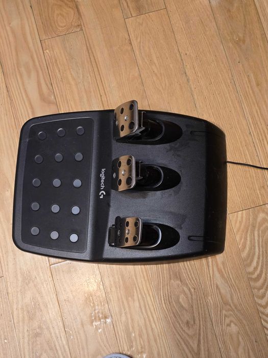 Volan logitech G29 + schimbator logitech H-pattern