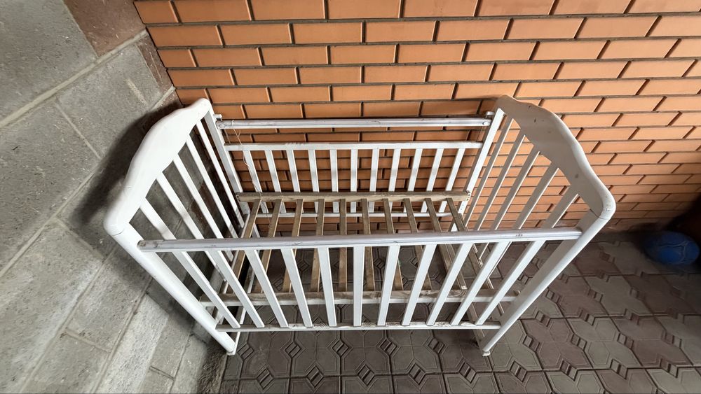 Отдам бесплатно детский манеж