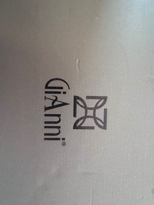 Кожени сандали Gianni