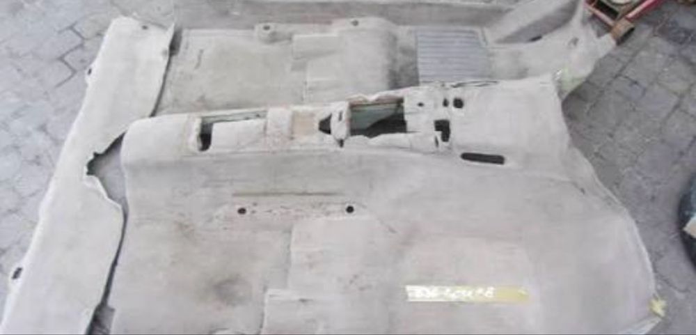 Продам бежевый ковролан е36