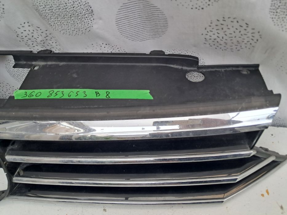 Грил решетка Vw Passat B8
