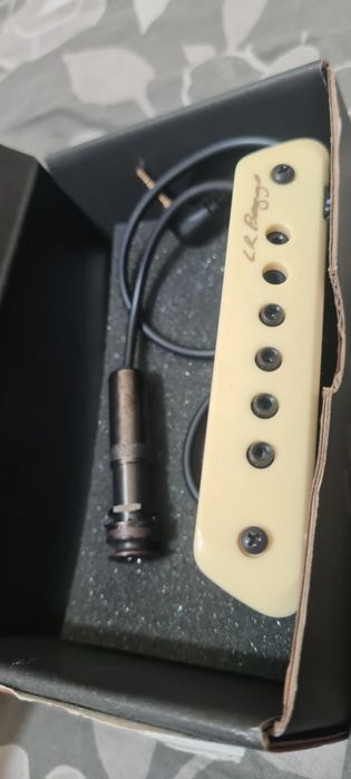 Doză chitarâ acustică LR.Baggs M1 activ