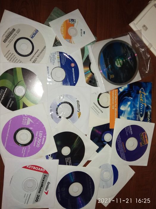 Диски с драйверами! Новые! Разные! Цена за все!