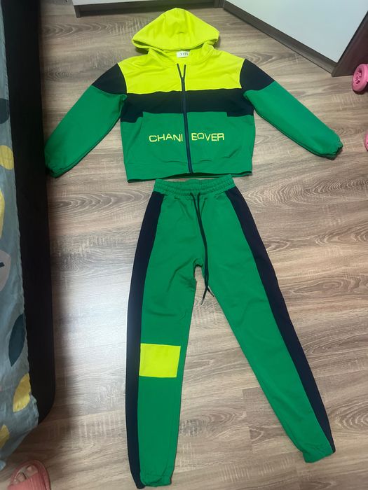 Спортивный костюм m