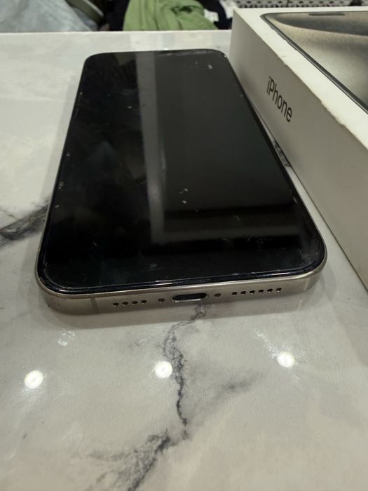 Iphone 15 pro max 256g