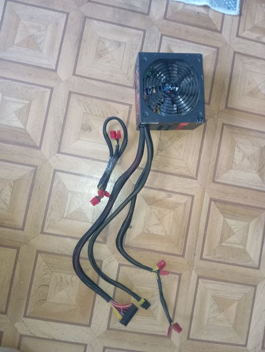 Блок питания для пк KCAS 1000W НЕ РАБОЧИЙ