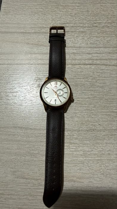 Наручные часы Orient.