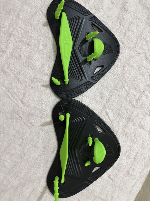 лопатки для плаванья MAD WAWE