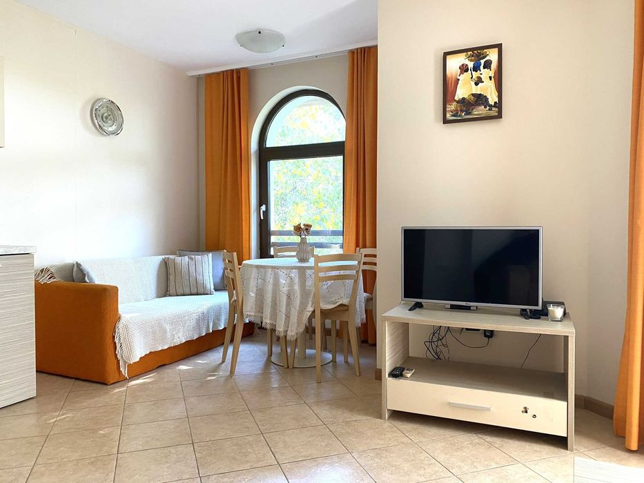 Продава се Тристаен апартамент в к.к. Слънчев бряг - 89 кв.м за 1012 €/кв.м - Снимка #4