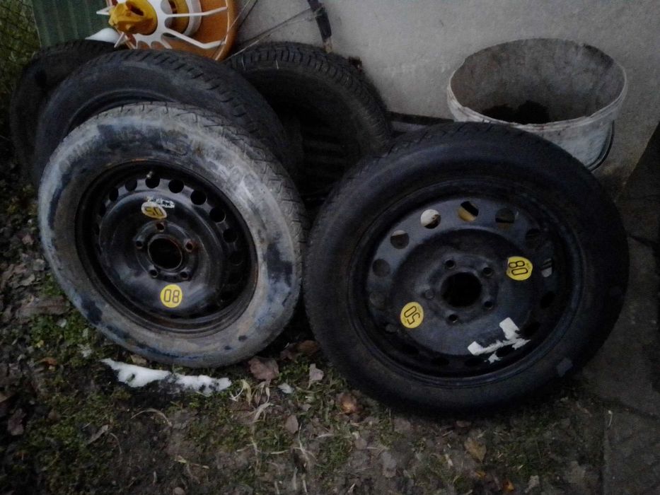 Продавам резервни гуми с джанти BMW